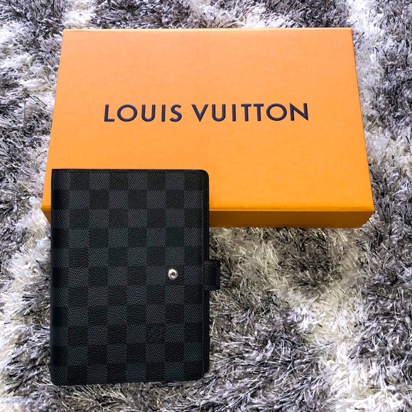 Louis Vuitton Other - Brand new, out of box Men’s Louis Vuitton planner